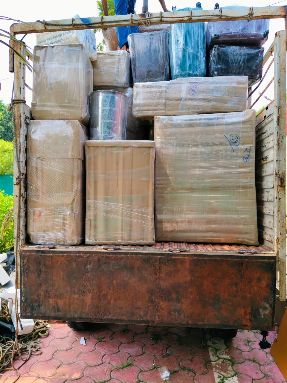 Packers and movers load shifted from Bhopal to Jaipur by Sahu Packers and Movers